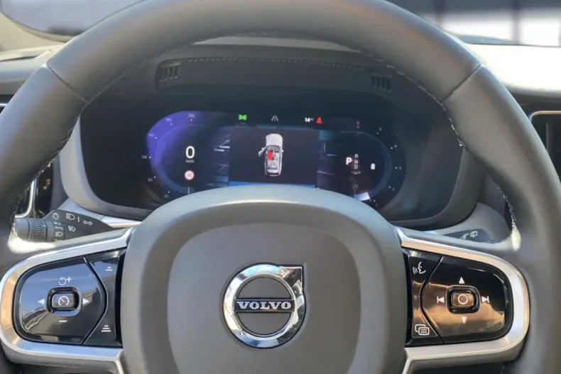 Volvo XC60 din 2022 cu 88.790 km - oferta VOL196070 - foto 11