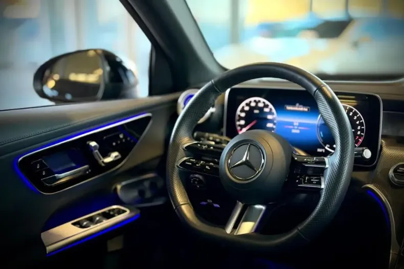 Mercedes-Benz GLC 300 (Clasa GLC) din 2024 cu 25.955 km - oferta MER196071 - foto 13