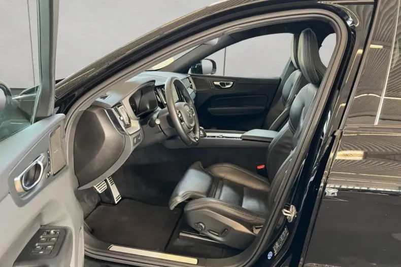 Volvo XC60 din 2022 cu 127.896 km - oferta VOL196073 - foto 10