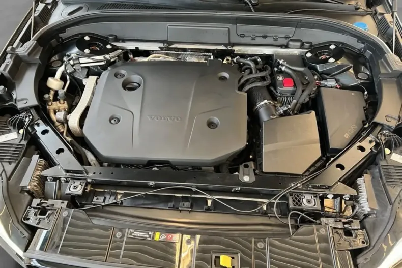 Volvo XC60 din 2022 cu 127.896 km - oferta VOL196073 - foto 22