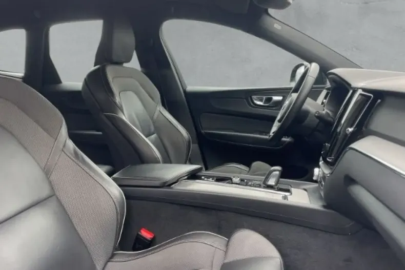 Volvo XC60 din 2021 cu 117.588 km - oferta VOL196074 - foto 6