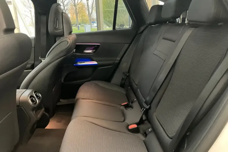 Mercedes-Benz GLC 300 (Clasa GLC) din 2024 cu 30.000 km - oferta MER196075 - foto 18