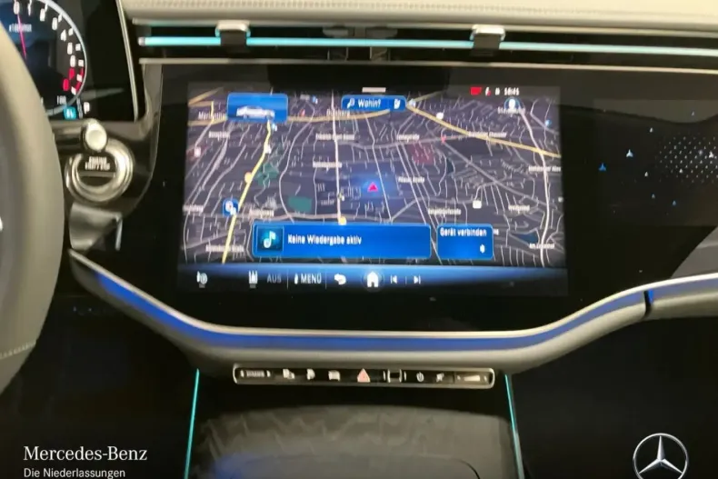 Mercedes-Benz E 300 (Clasa E) din 2025 cu 3.370 km - oferta MER196076 - foto 13