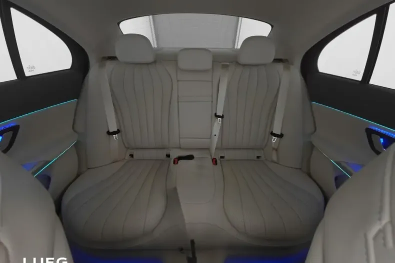 Mercedes-Benz E 300 (Clasa E) din 2024 cu 16.471 km - oferta MER196079 - foto 6