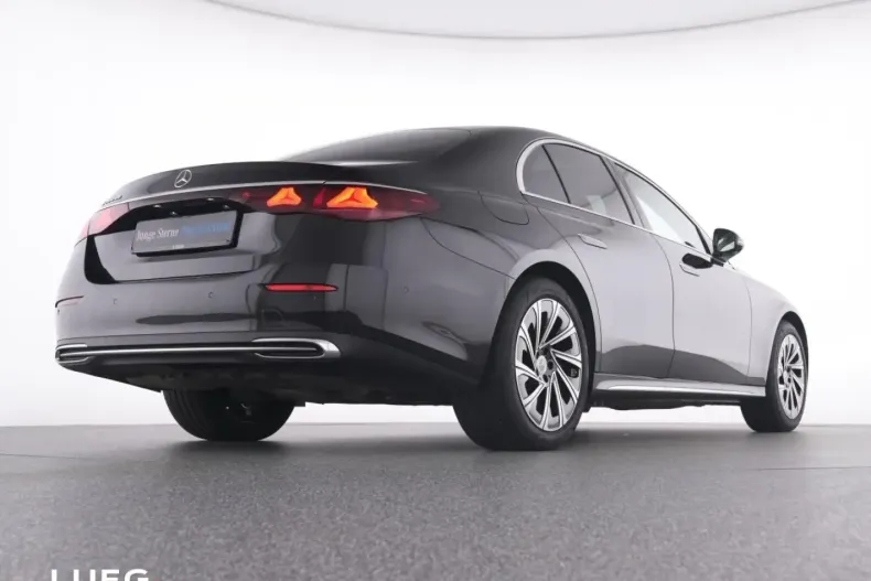 Mercedes-Benz E 300 (Clasa E) din 2024 cu 16.471 km - oferta MER196079 - foto 8