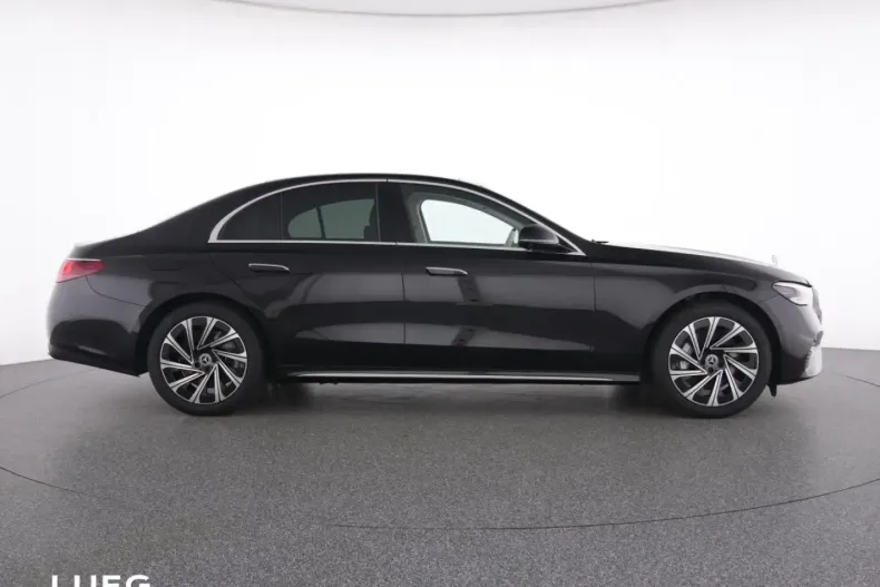 Mercedes-Benz E 300 (Clasa E) din 2024 cu 16.471 km - oferta MER196079 - foto 12