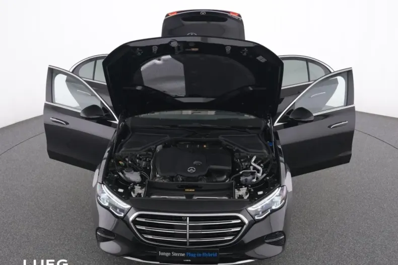 Mercedes-Benz E 300 (Clasa E) din 2024 cu 16.471 km - oferta MER196079 - foto 13