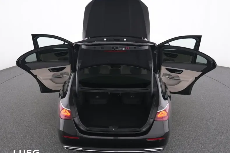 Mercedes-Benz E 300 (Clasa E) din 2024 cu 16.471 km - oferta MER196079 - foto 14