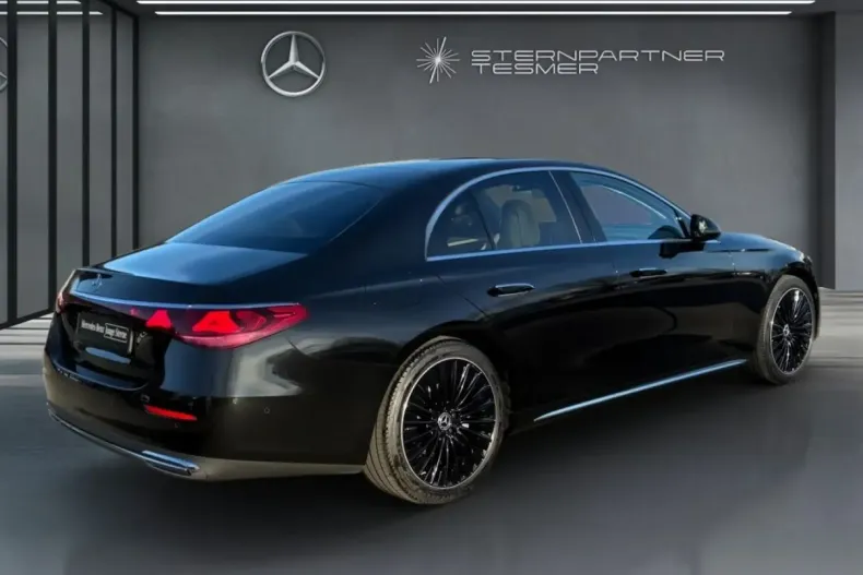 Mercedes-Benz E 220 (Clasa E) din 2024 cu 37.268 km - oferta MER196080 - foto 11