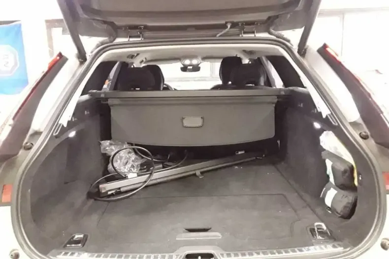 Volvo V90 din 2022 cu 87.017 km - oferta VOL196082 - foto 8