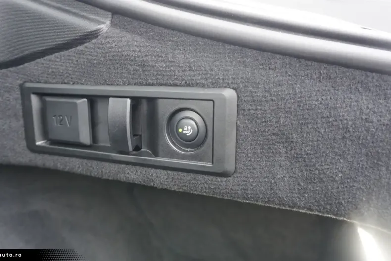 BMW 420d (Seria 4) din 2023 cu 69.681 km - oferta BMW196085 - foto 28