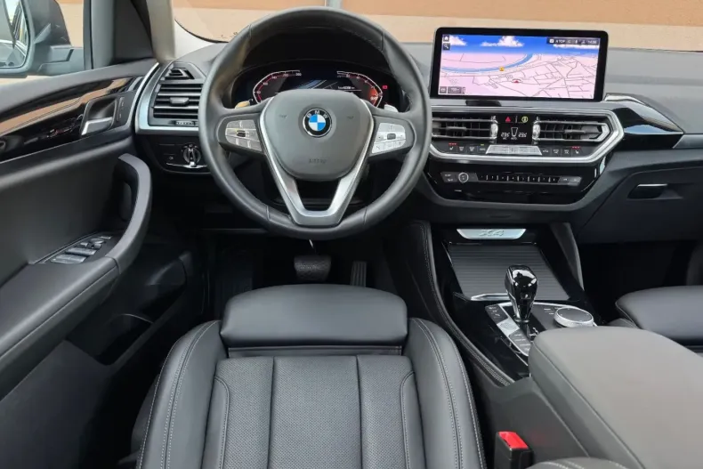 BMW X4 (Seria X) din 2023 cu 63.400 km - oferta BMW196088 - foto 2