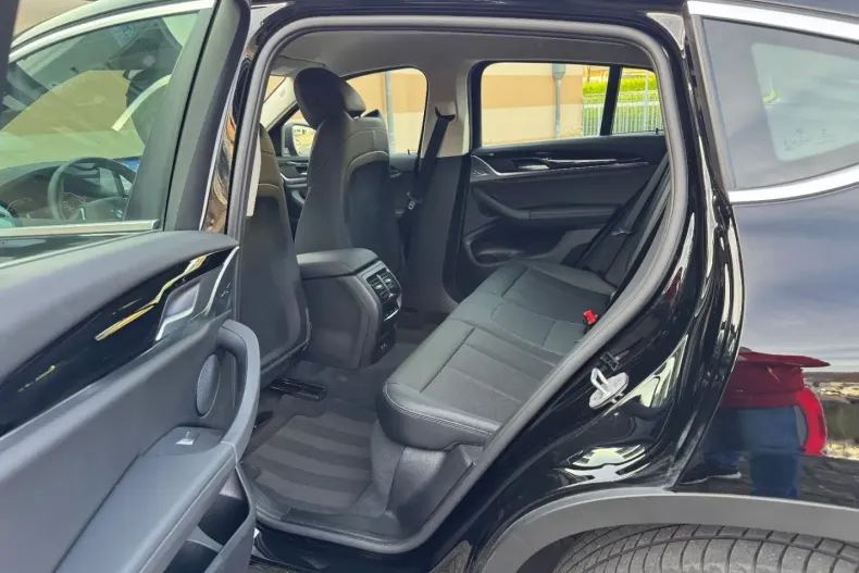 BMW X4 (Seria X) din 2023 cu 63.400 km - oferta BMW196088 - foto 20