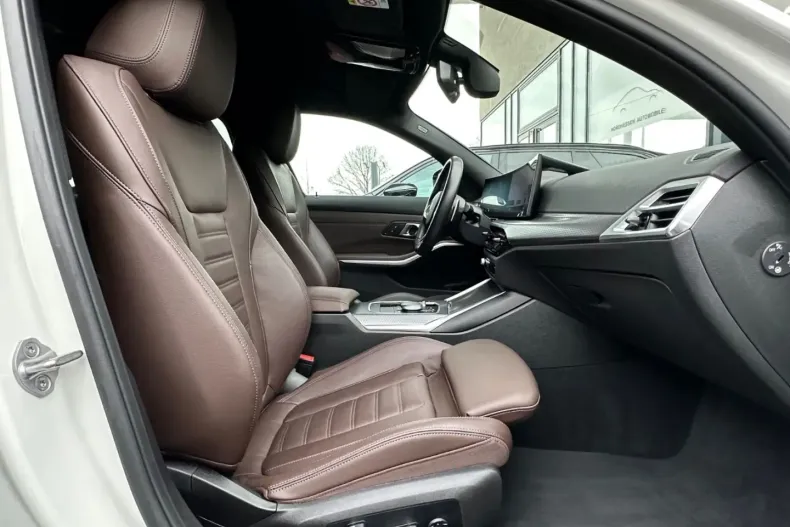 BMW M340d (Seria 3) din 2024 cu 9.814 km - oferta BMW196091 - foto 16