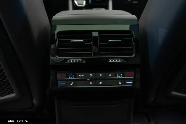 Volkswagen Touareg din 2025 cu 20.000 km - oferta VOL196096 - foto 16