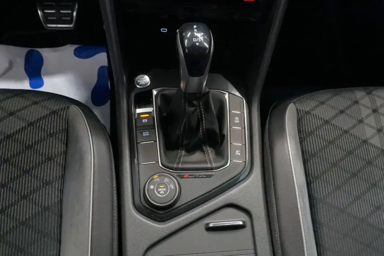 Volkswagen Tiguan din 2022 cu 74.452 km - oferta VOL196099 - foto 15