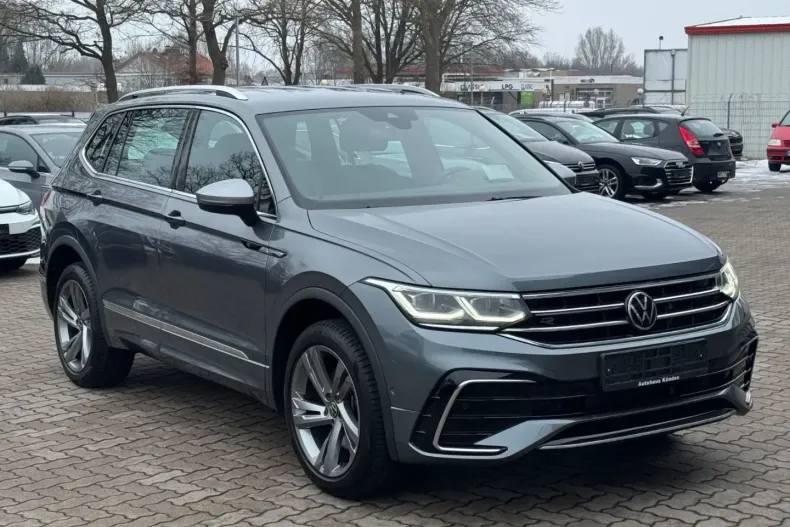 Volkswagen Tiguan din 2022 cu 63.845 km - oferta VOL196100 - foto 2