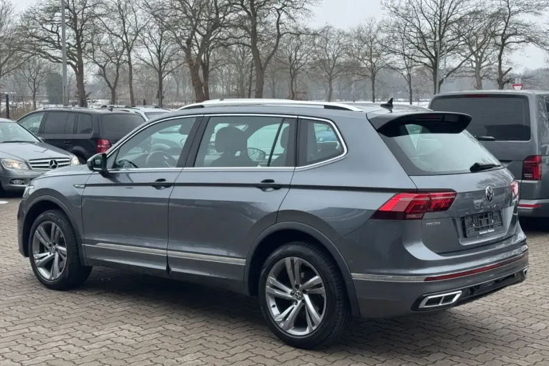 Volkswagen Tiguan din 2022 cu 63.845 km - oferta VOL196100 - foto 3