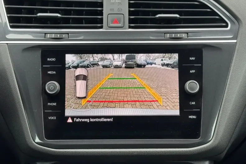 Volkswagen Tiguan din 2022 cu 63.845 km - oferta VOL196100 - foto 15