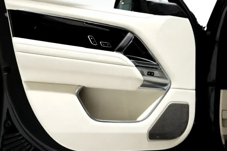 Land Rover Range Rover din 2025 cu 28 km - oferta LAN196103 - foto 14