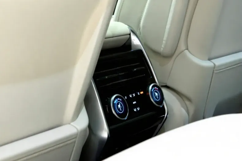 Land Rover Range Rover din 2025 cu 28 km - oferta LAN196103 - foto 24