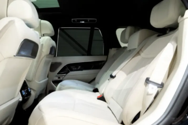 Land Rover Range Rover din 2025 cu 28 km - oferta LAN196103 - foto 26