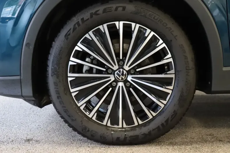 Volkswagen Tiguan din 2024 cu 34.100 km - oferta VOL196104 - foto 7