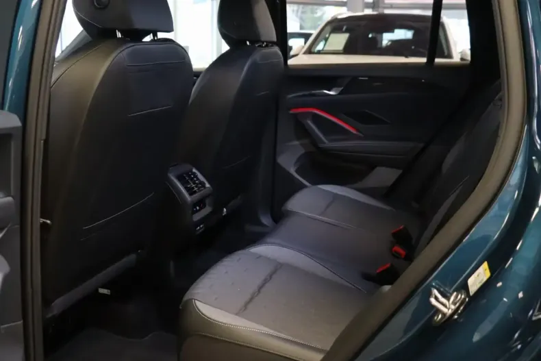 Volkswagen Tiguan din 2024 cu 34.100 km - oferta VOL196104 - foto 12