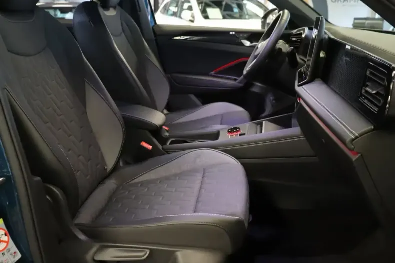 Volkswagen Tiguan din 2024 cu 34.100 km - oferta VOL196104 - foto 14