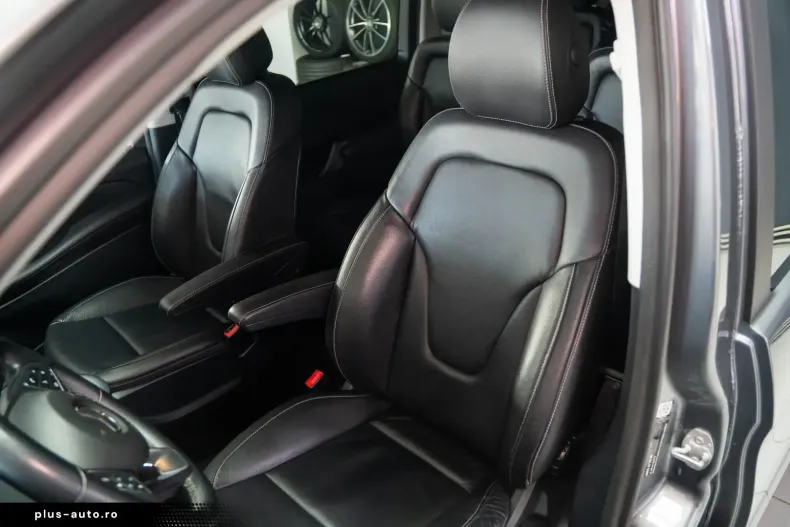 Mercedes-Benz V 300 (Clasa V) din 2022 cu 71.500 km - oferta MER196105 - foto 21