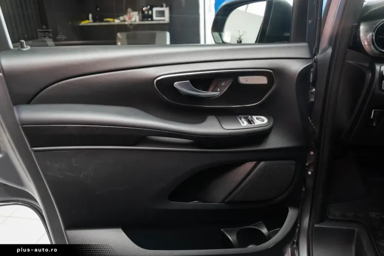 Mercedes-Benz V 300 (Clasa V) din 2022 cu 71.500 km - oferta MER196105 - foto 22