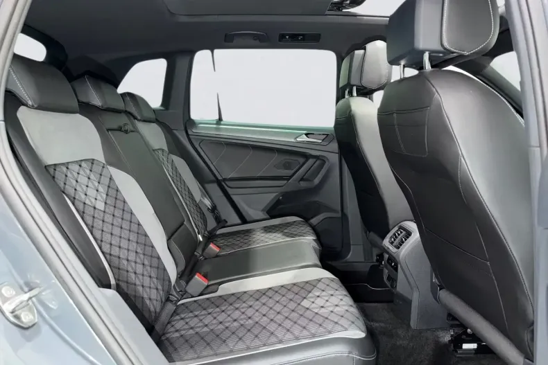 Volkswagen Tiguan din 2021 cu 71.900 km - oferta VOL196106 - foto 11