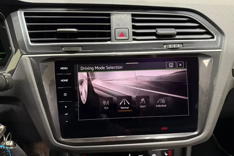 Volkswagen Tiguan din 2021 cu 71.900 km - oferta VOL196106 - foto 15