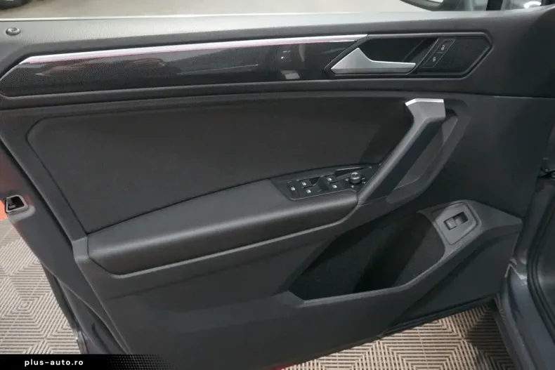 Volkswagen Tiguan din 2022 cu 46.630 km - oferta VOL196108 - foto 17