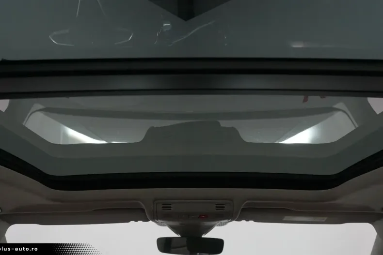 Volkswagen Tiguan din 2022 cu 46.630 km - oferta VOL196108 - foto 29