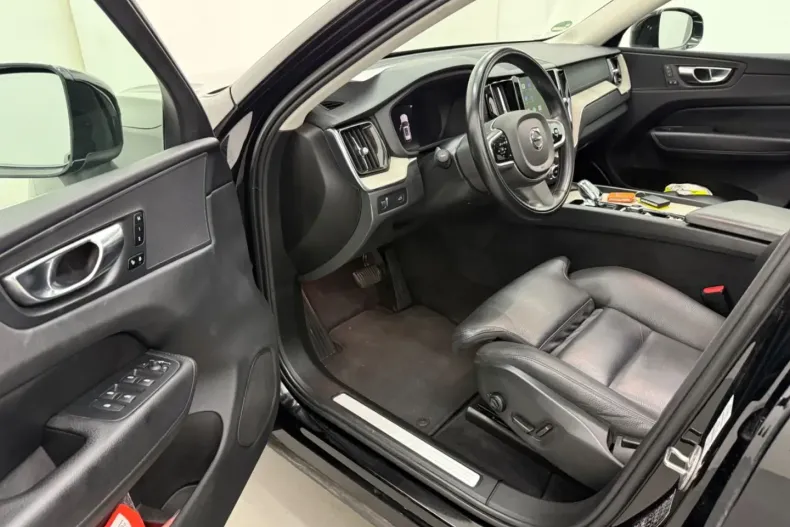 Volvo XC60 din 2022 cu 145.800 km - oferta VOL196109 - foto 12