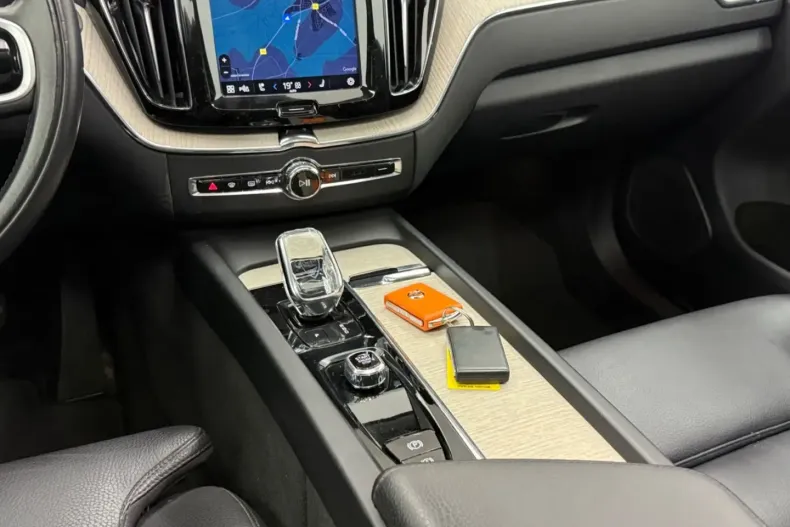 Volvo XC60 din 2022 cu 145.800 km - oferta VOL196109 - foto 19