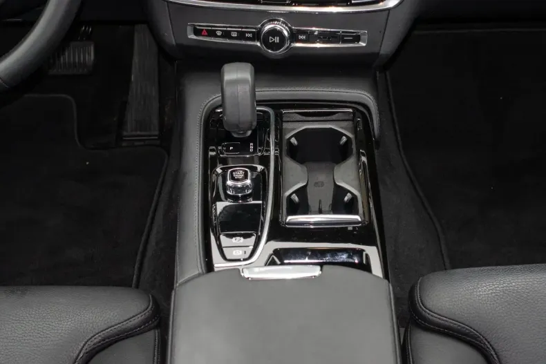 Volvo V90 din 2022 cu 75.365 km - oferta VOL196110 - foto 13