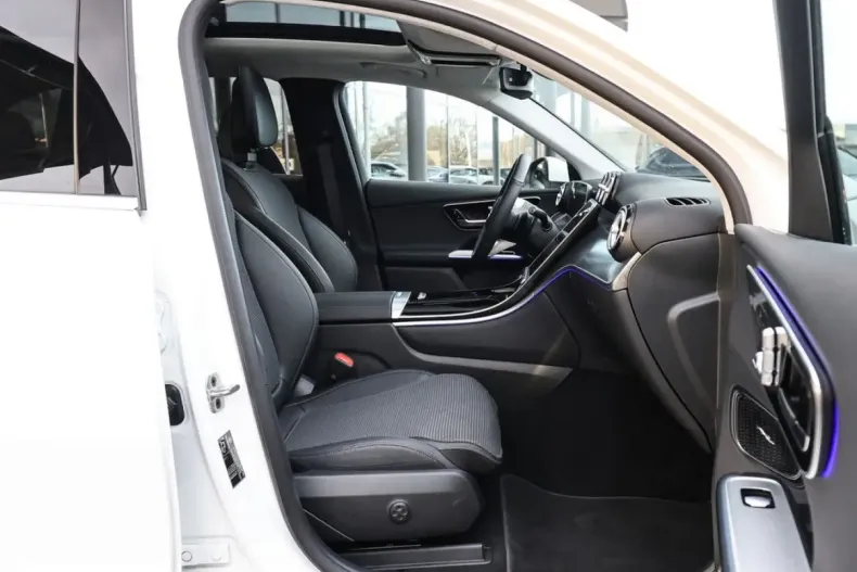 Mercedes-Benz GLC 300 (Clasa GLC) din 2025 cu 17.500 km - oferta MER196113 - foto 12