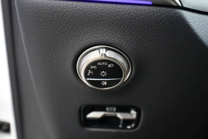 Mercedes-Benz GLC 300 (Clasa GLC) din 2025 cu 17.500 km - oferta MER196113 - foto 20