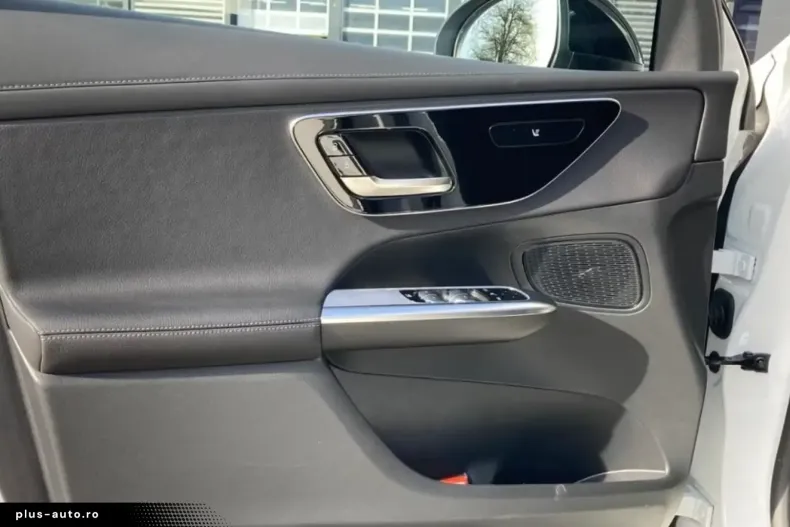 Mercedes-Benz GLC 220 (Clasa GLC) din 2025 cu 17.661 km - oferta MER196115 - foto 6