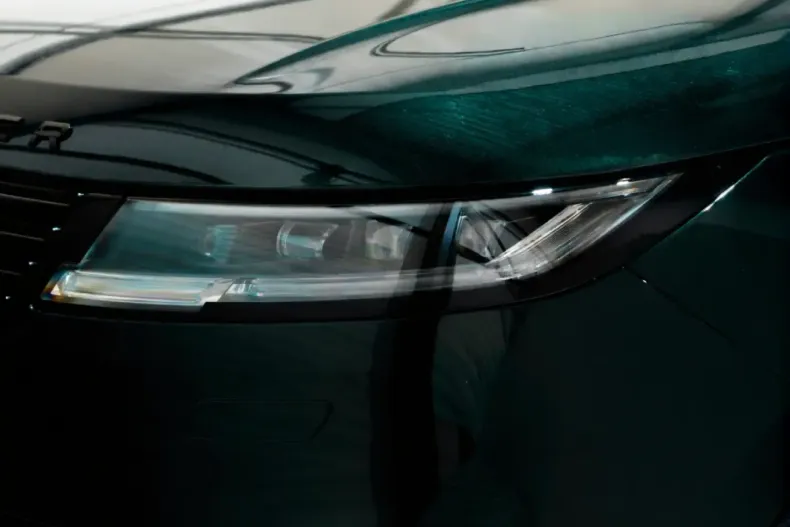 Land Rover Range Rover Sport din 2025 cu 2.595 km - oferta LAN196116 - foto 7