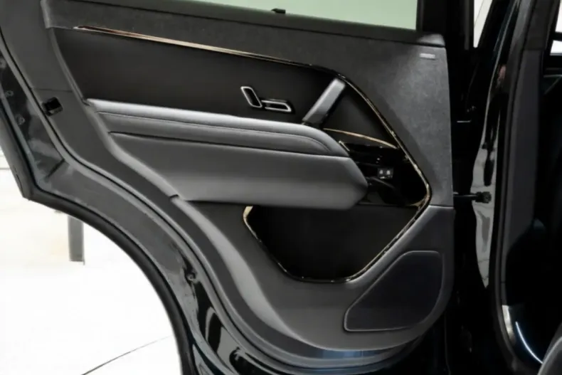 Land Rover Range Rover Sport din 2025 cu 2.595 km - oferta LAN196116 - foto 17