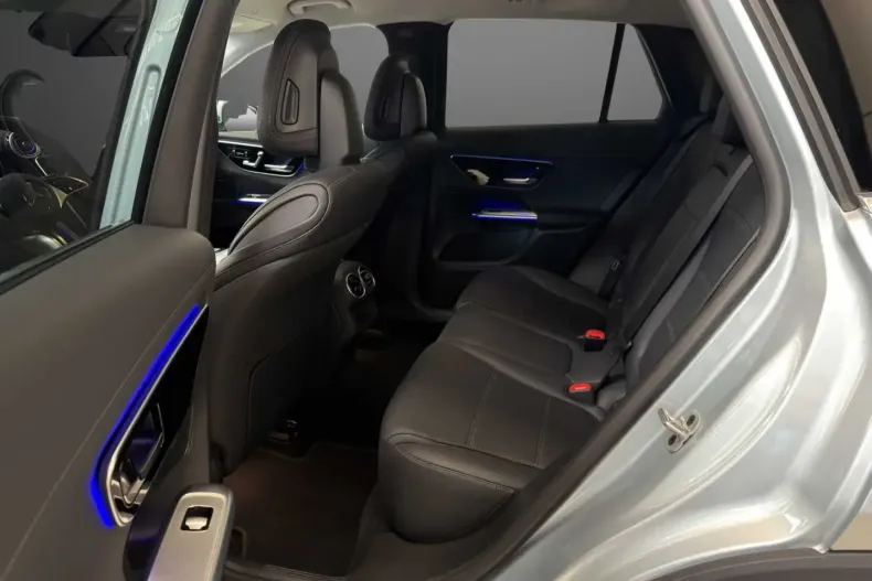 Mercedes-Benz GLC 300 (Clasa GLC) din 2025 cu 9.770 km - oferta MER196117 - foto 8