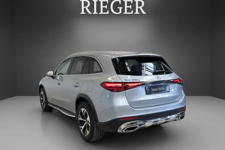 Mercedes-Benz GLC 300 (Clasa GLC) din 2025 cu 9.770 km - oferta MER196117 - foto 9