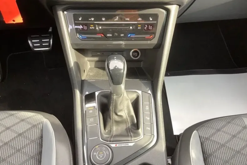 Volkswagen Tiguan din 2021 cu 68.180 km - oferta VOL196123 - foto 13