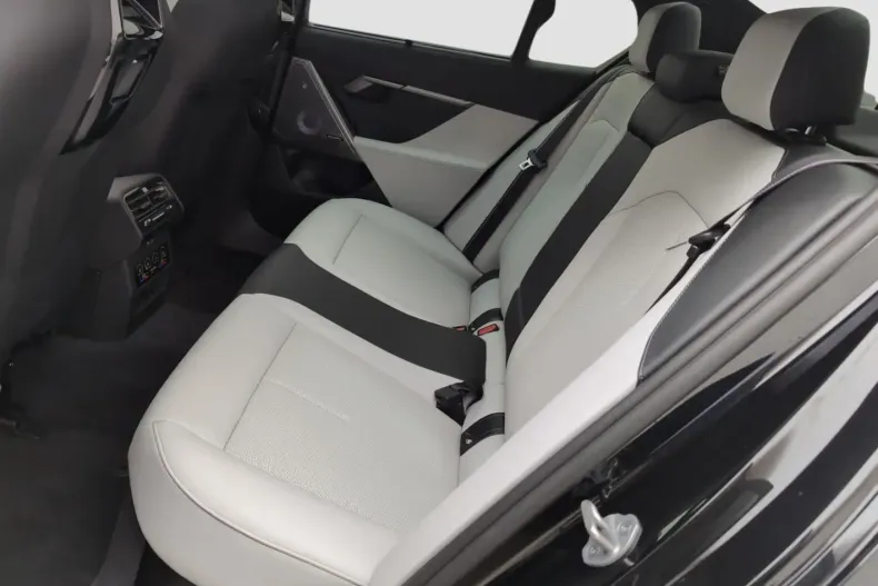 BMW M5 (Seria 5) din 2025 cu 20.597 km - oferta BMW196130 - foto 7