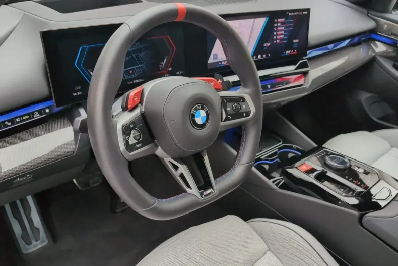 BMW M5 (Seria 5) din 2025 cu 20.597 km - oferta BMW196130 - foto 8