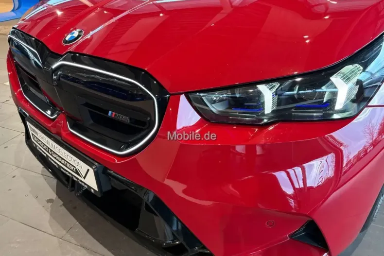 BMW M5 (Seria 5) din 2025 cu 14.600 km - oferta BMW196135 - foto 3