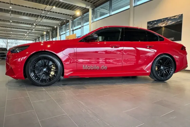 BMW M5 (Seria 5) din 2025 cu 14.600 km - oferta BMW196135 - foto 4